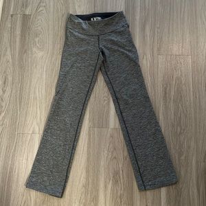 New balance dry heathered grey straight leg yoga pants size small